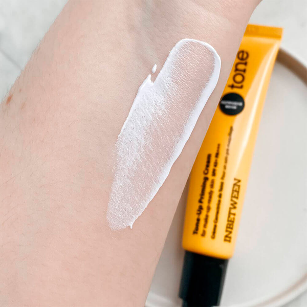 Солнцезащитный праймер для выравнивания тона SPF 43+ PA+++ BLITHE INBETWEEN TONE-UP PRIMING CREAM L2044 фото
