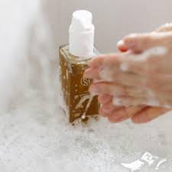 Зволожуючий гель для очищення шкіри на основі камбучі KAINE Kombu Hydrating Daily Cleanser L2705 фото