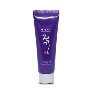Змiцнювальний вітамінізований шампунь DAENG GI MEO RI Vitalizing Shampoo L0910 фото