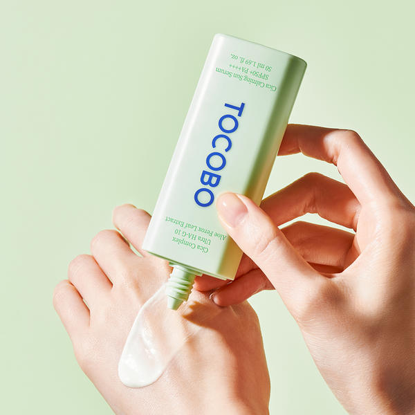 Солнцезащитная сыворотка для чувствительной кожи TOCOBO CICA CALMING SUN SERUM SPF50+ PA++++ L2020 фото