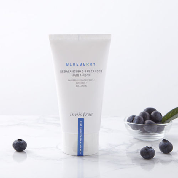 Балансувальна очищувальна пінка NNISFREE Blueberry Rebalancing 5.5 Cleanser L0179 фото